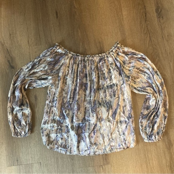 WHBM Womens Long Sleeve Silk Burnout Off The Shoulder Blouse M EUC - Picture 4 of 7